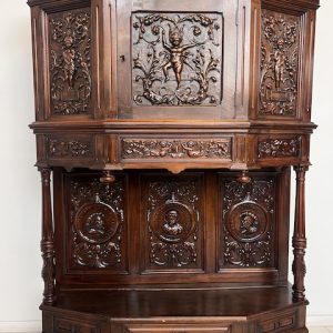 komoda stylowa bogato rzeźbiona b133