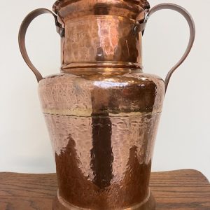 dzban wykonany z miedzi b123