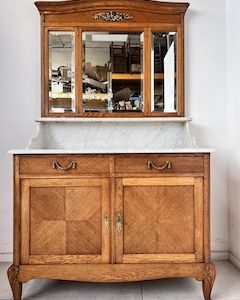 bogimeble.pl KOMODA Z MARMUROWYM BLATEM I LUSTREM K041