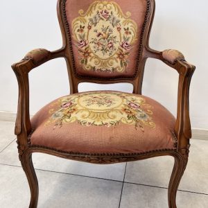 FOTEL TAPICEROWANY K029