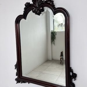 LUSTRO W DREWNIANEJ RAMIE B130