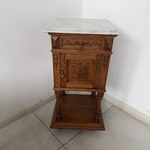 STOLIK NOCNY DĘBOWY Z MARMUROWYM BLATEM EKLEKTYK STYLOWY M056