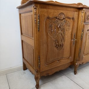 KOMODA DĘBOWA W STYLU LUDWIKOWSKIM BOGATO RZEŹBIONA DO SALONU JADALNI M059
