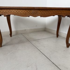ŁAWA DĘBOWA BLAT PLECIONY Z RAFII  Z SZYBĄ VINTAGE M075