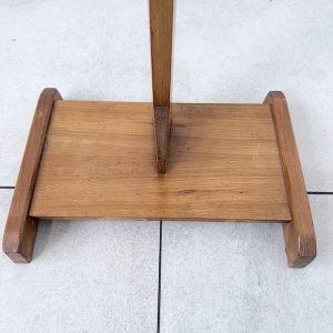 DREWNIANY WIESZAK NA UBRANIA B260