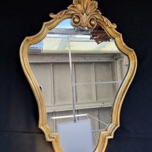 LUSTRO Z KONSOLKĄ Z PÓŁKĄ ZŁOTE GLAMOUR M143