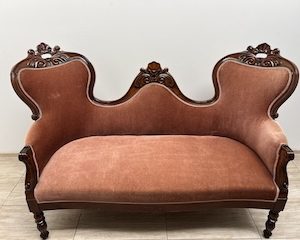 SOFA W STYLU WIKTORIAŃSKIM B046